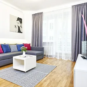 https://cozy-apartment-in-old-ochota.warsawhotelspoland.com