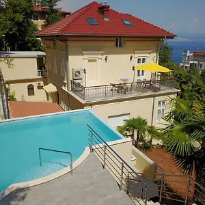 Atta , Opatija Kroatien